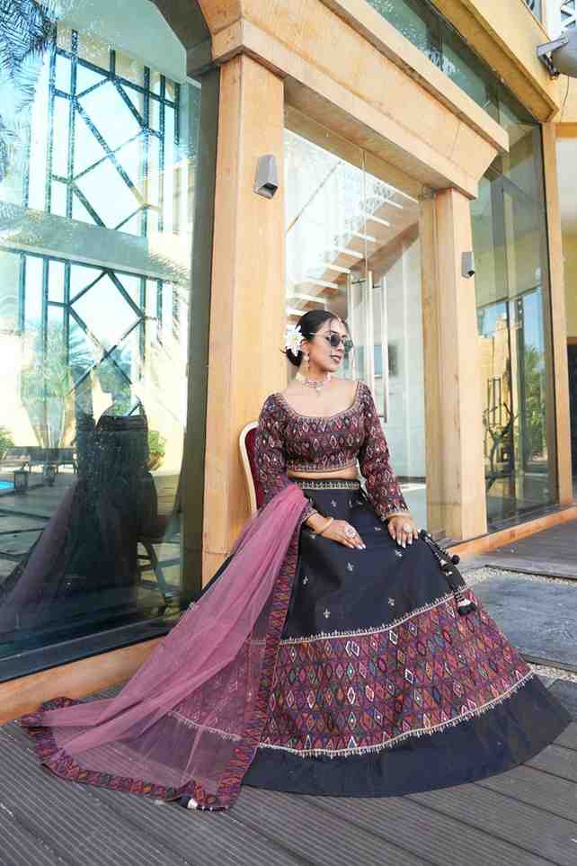 multi-color-zari-thread-embroidery-work-designer-lehenga-choli-for-any-function